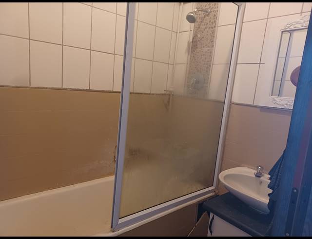 1 BEDROOM FLAT RENTED IN GLENWOOD